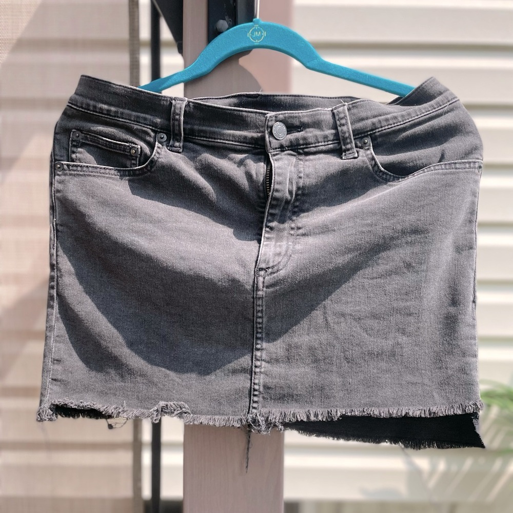 Black denim mini skirt size ML